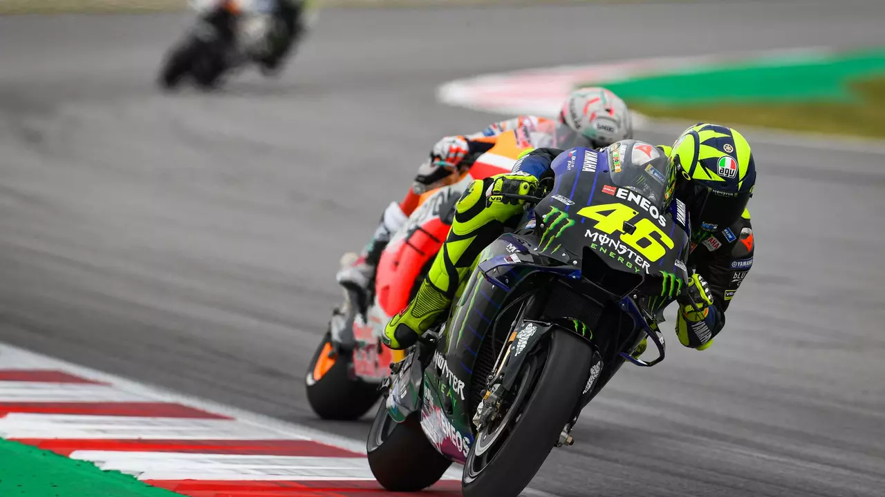 Why aren't radio communication allowed in MotoGP? - Quay Motorsports Hub